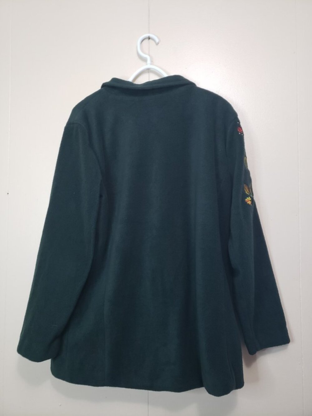 Bob Mackie Wearable Art  Women L Jacket Green Fleece Fall Leaf Embroidery Button - Picture 2 of 5